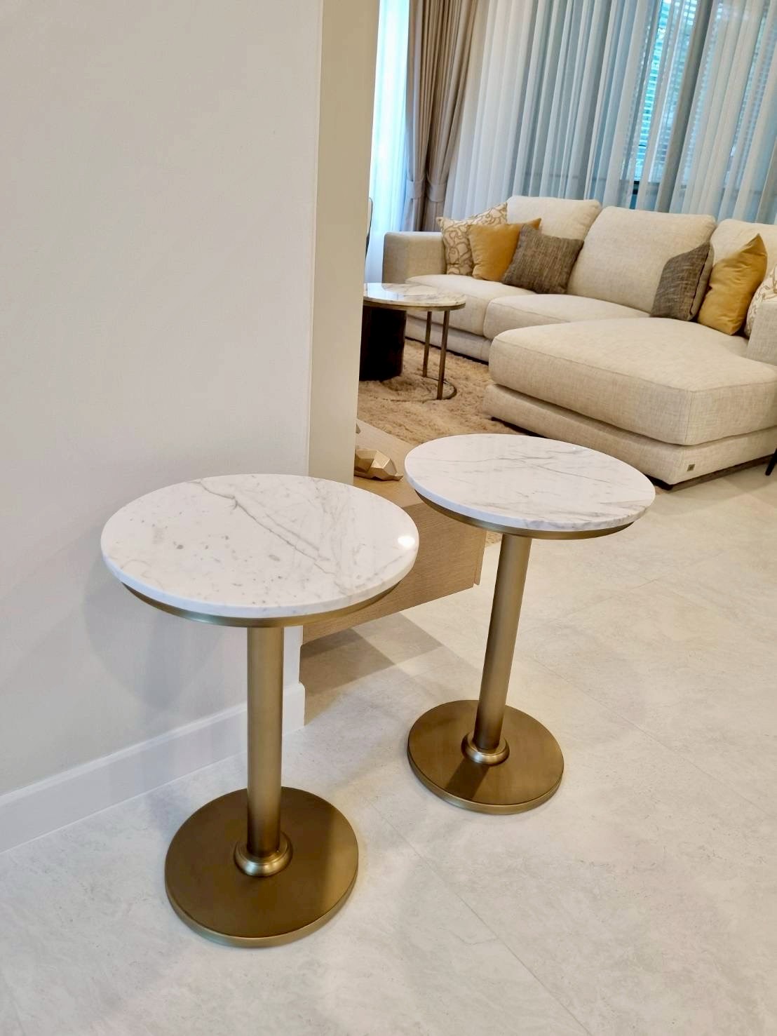 stainless-steel-table